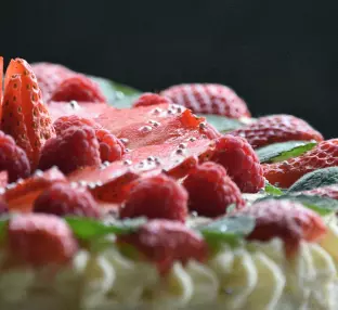 Browse Our Latest Sweet Moments on Instagram - 巅峰国际